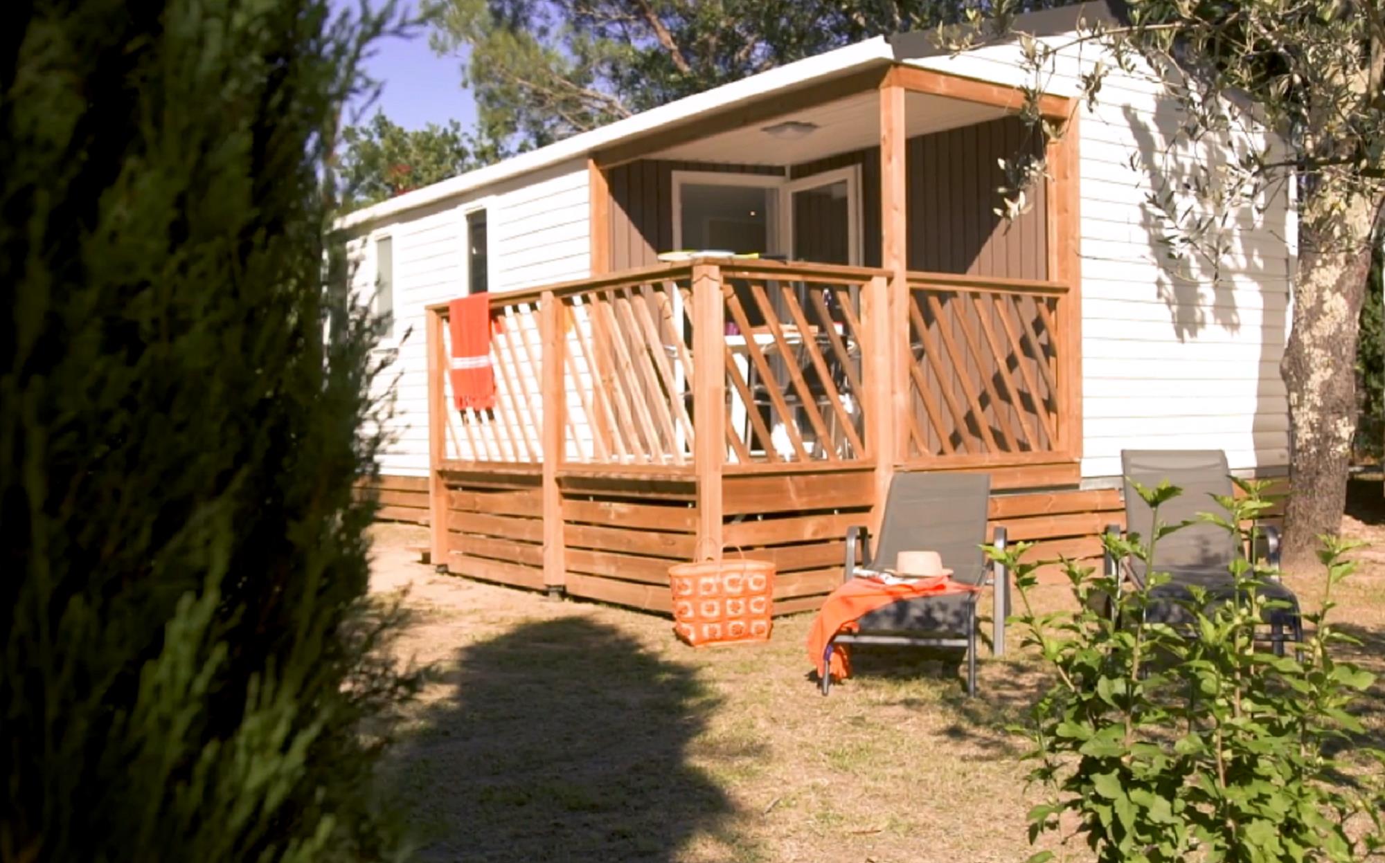 Mietunterkunft - Cottage *** 2 Zimmer - 27M² - Terrasse - Camping Sandaya SOLEIL VIVARAIS