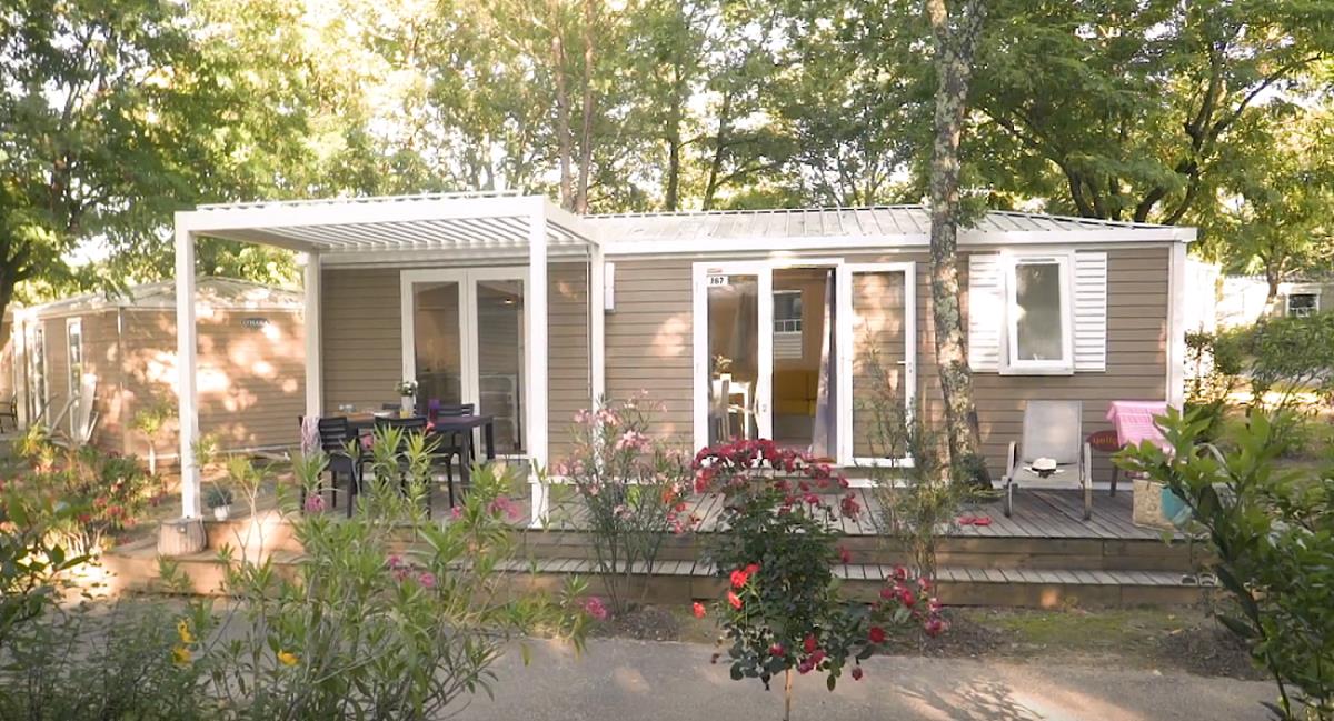 Location - Cottage **** 2 Chambres / 1 Sdb - 30M² - Terrasse - Climatisé - Camping Sandaya SOLEIL VIVARAIS