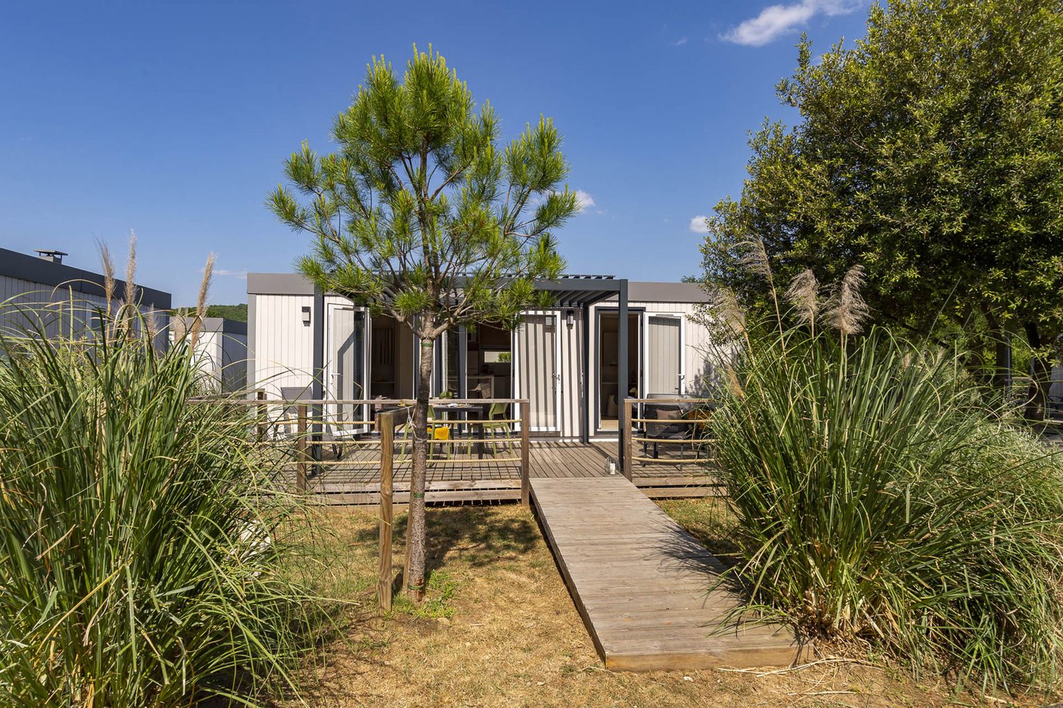 Mietunterkunft - Cottage Arizona 2 Zimmer Premium - Camping Sandaya Soleil Vivarais
