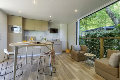 Mietunterkunft - Cottage 2 Zimmer Premium - image n°4 - Camping Sandaya Soleil Vivarais