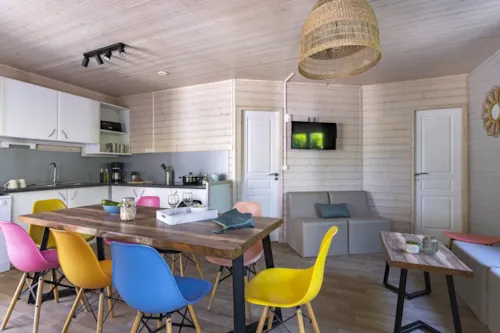 Mietunterkunft - Cottage  Family 4 Zimmer Premium - image n°3 - Camping Sandaya Soleil Vivarais