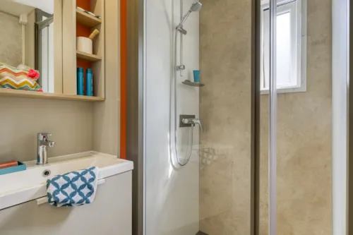 Mietunterkunft - Cottage Tribu 4 Zimmer Premium - image n°9 - Camping Sandaya Soleil Vivarais