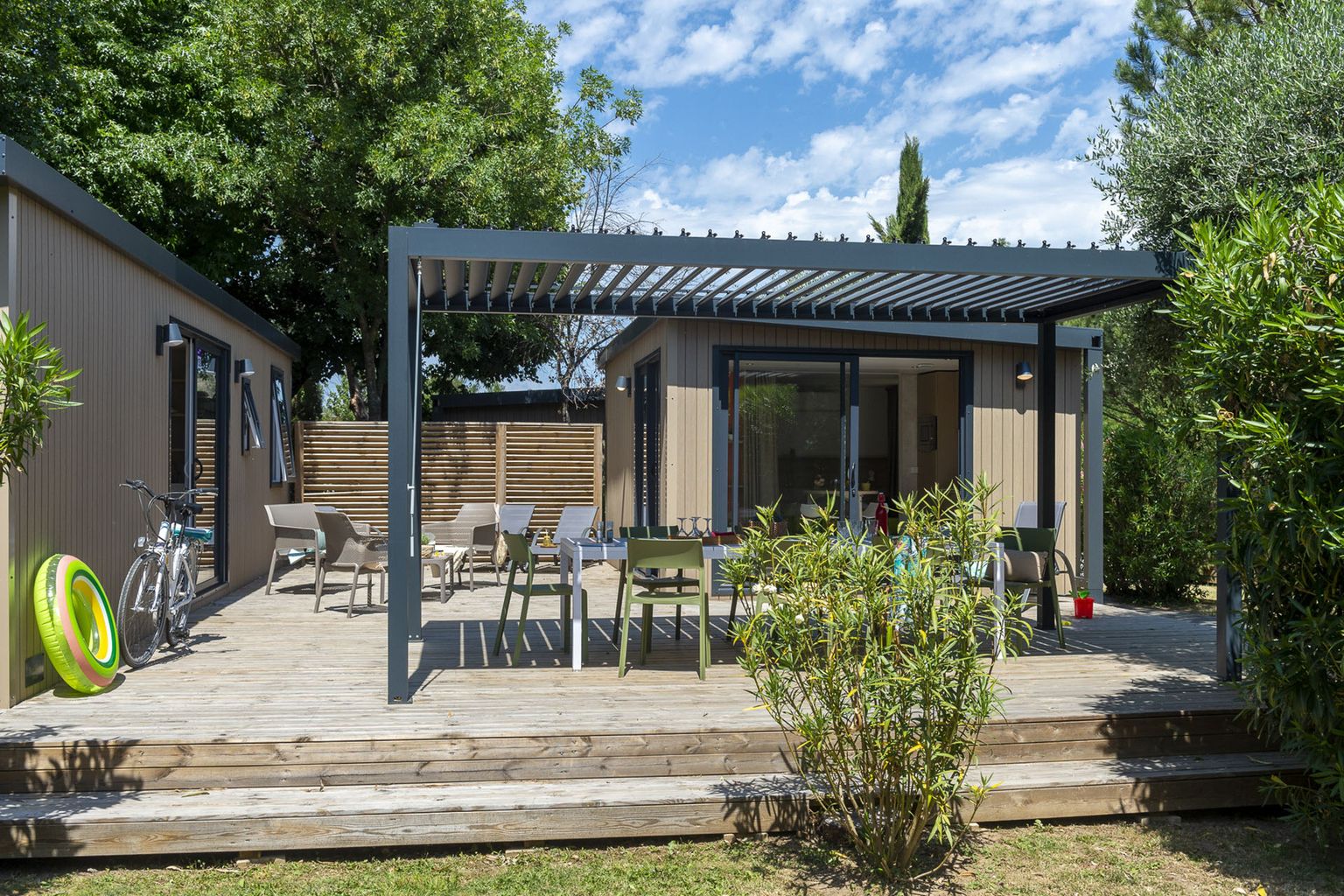Mietunterkunft - Cottage Tribu 4 Zimmer Premium - Camping Sandaya Soleil Vivarais