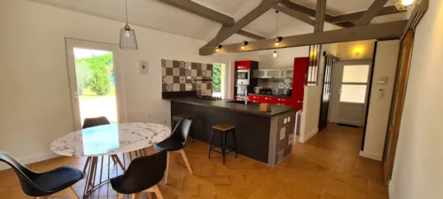 Mietunterkunft - Villa Mit Schwimmbad 4 Zimmer 2 Badezimmer **** - image n°5 - Camping Sandaya Soleil Vivarais