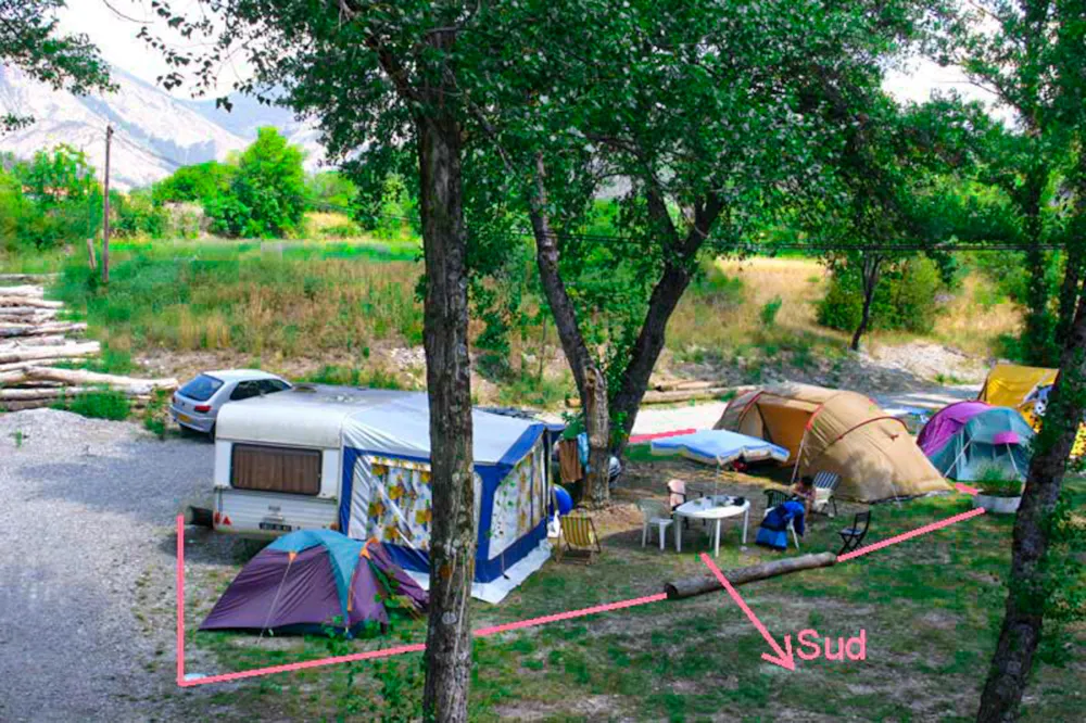 Emplacement - Evasion Sous-Bois - Camping Solaire du Petit Buech