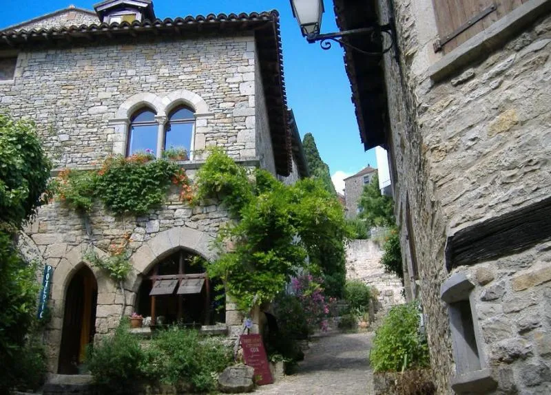 Flower Camping les Gorges de l'Aveyron