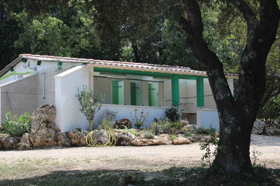 Camping Naturiste Les Manoques