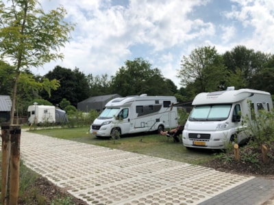 Comfort motorhome pitches (paved surface, water supply and drainage) — 2