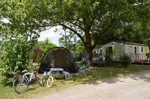 Stellplatz - Stellplatz - image n°2 - Camping des Lacs - Savoie