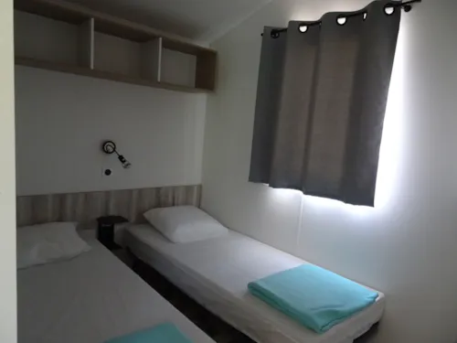 Huuraccommodatie(s) - Stacaravan Ibiza 2 Slaapkamers - Zondag - image n°5 - Camping des Lacs - Savoie