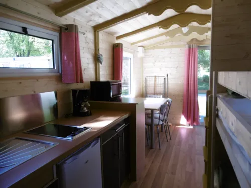 Mietunterkunft - Planwagen - image n°4 - Camping des Lacs - Savoie