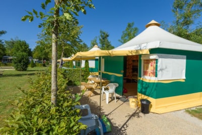 Canvas bungalow