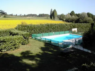  Camping La Vallée de Gardeleau SERIGNAC-PEPOUDOU Aquitaine France