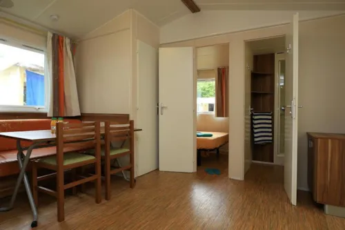 Huuraccommodatie(s) - Stacaravan 3 Kamers - image n°3 - Camping La Pinède - Excenevex