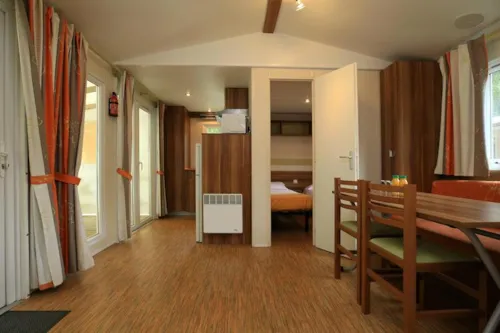 Huuraccommodatie(s) - Stacaravan 3 Kamers - image n°5 - Camping La Pinède - Excenevex