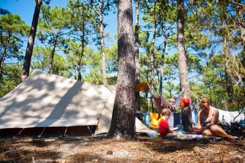 Kampeerplaats(en) - Staanplaats Comfort - image n°4 - Camping La Pinède - Excenevex