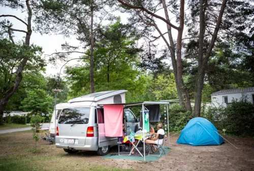 Kampeerplaats(en) - Staanplaats Comfort - image n°7 - Camping La Pinède - Excenevex