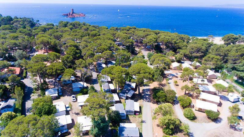 YELLOH! VILLAGE - Camping Plage du Dramont - Provence-Alpes-Côte d'Azur - Image n°2 YELLOH! VILLAGE - Camping Plage du Dramont - Provence-Alpes-Côte d'Azur - Image n°2