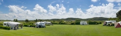 Comfort pitch - Extra space, luxury amenities and dune view. Not possible with motorhome. — 5