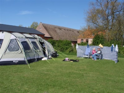 Comfort pitch - Extra space, luxury amenities and dune view. Not possible with motorhome. — 6