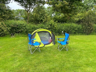 Tent until max. 8m² and max 1.50 high without electricity, no dog allowed — 1