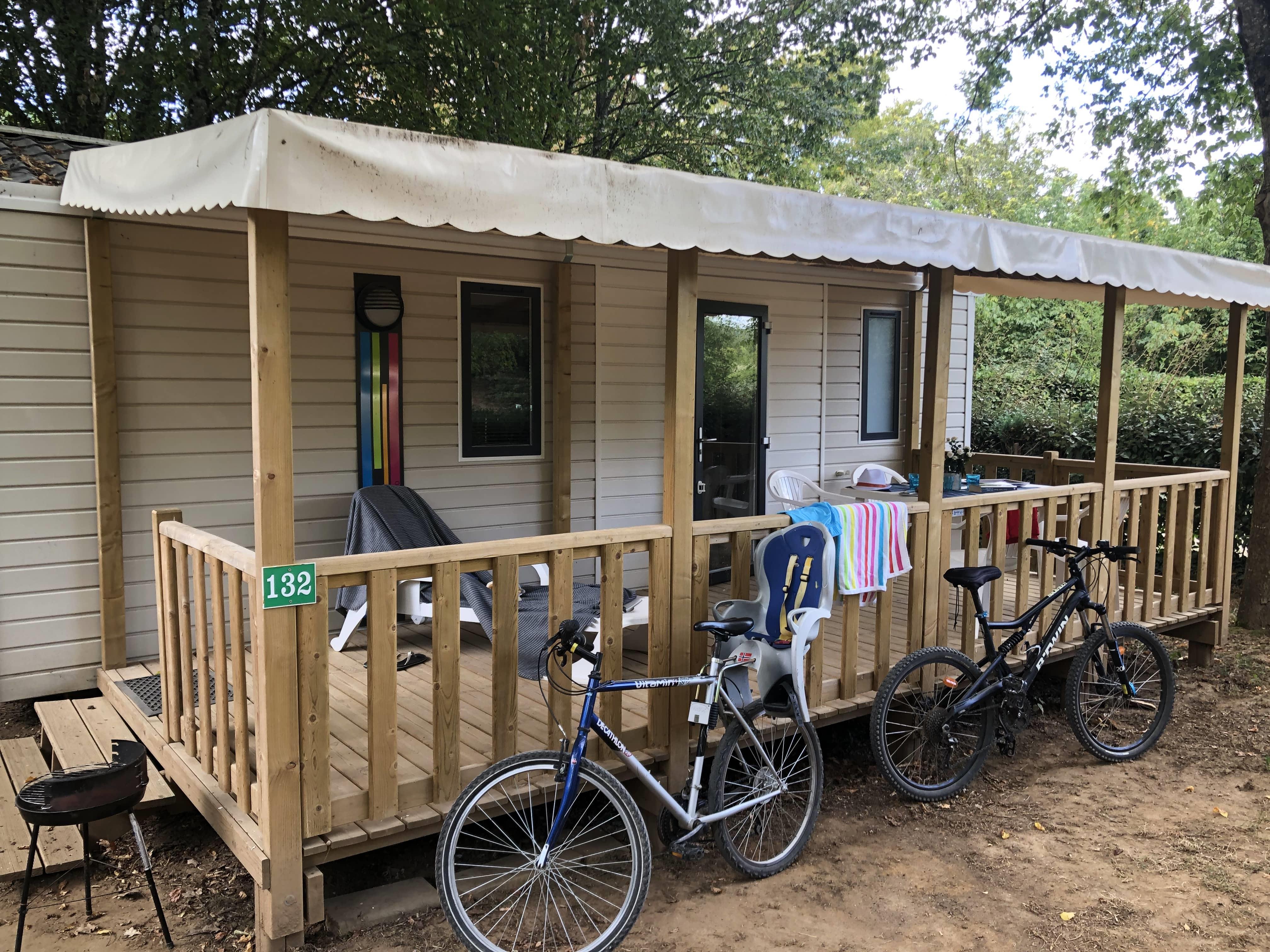 Accommodation - Mobile-Home Calviac - Domaine Des Chênes Verts