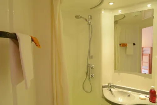 Chambre - Chambre De 4 Lits (22M²) - image n°3 - Fontaine d'Annibal