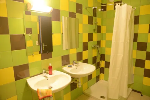 Location - Appartement (2 Pièces, 41M²) En Location Rez De Jardin - image n°5 - Fontaine d'Annibal