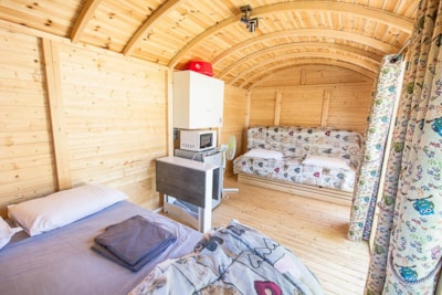 Wooden Caravan with dining area Timide