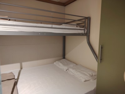 Air-conditioned chalet for 7 people
