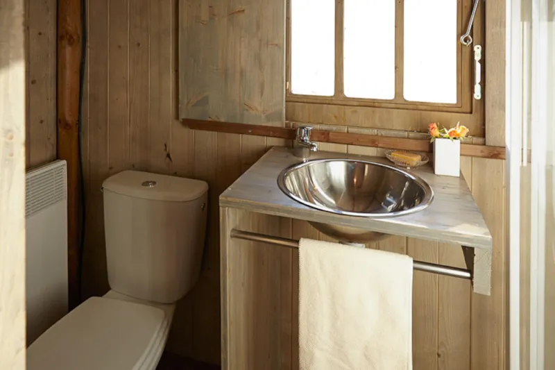 Cabane Lodge Bois Standard Sur Pilotis 38M² - 2 Chambres - Terrasse Couverte De 8M² + Tv