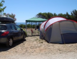 Kampeerplaats(en) - Standplaats + Elektriciteit 6 Amp + Zeezicht - Camping Les Mouettes