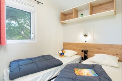 Mobile home ~28m² - partial sea view - 2 bedrooms + air-conditioning