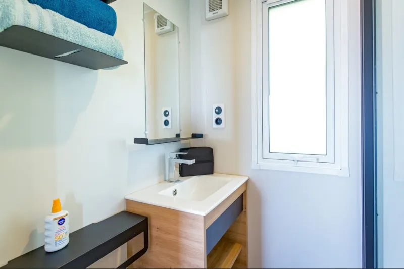 Mobil-Home ~32M² Face À La Mer - 3 Chambres + Climatisation