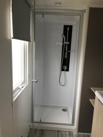 Mobil home LOFT 83 Animaux interdits parcelle 15 2 nuits minimum pendant les grands week end