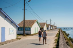 Flower Camping La Canadienne - image n°49 - UniversalBooking