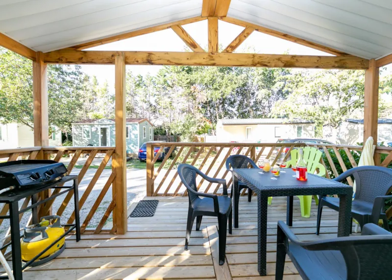 Mobil-Home Premium 2 Chambres + Clim + Lave-Vaisselle + Terrasse Couverte +Plancha