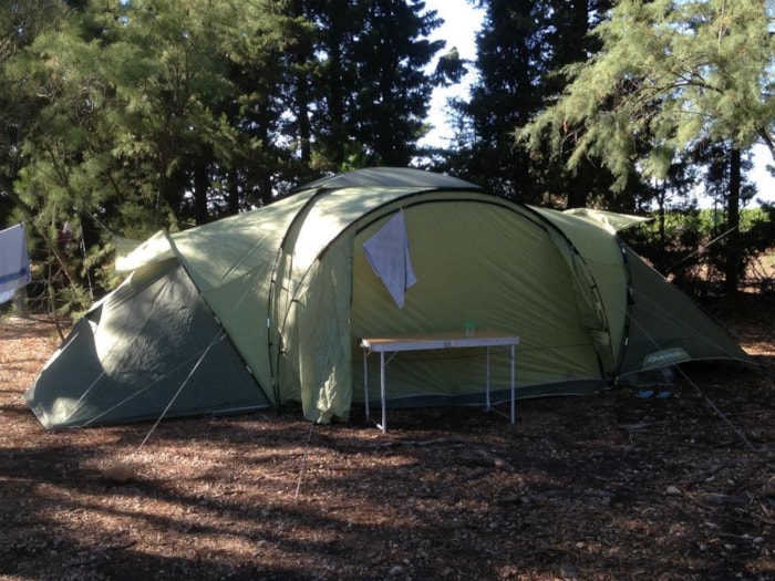 Forfait Privilège (1 Tente, Caravane Ou Camping-Car / 1 Voiture / Électricité 10A)