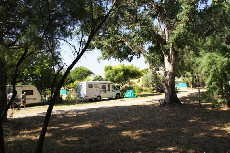 Forfait Privilège (1 Tente, Caravane Ou Camping-Car / 1 Voiture / Électricité 10A)