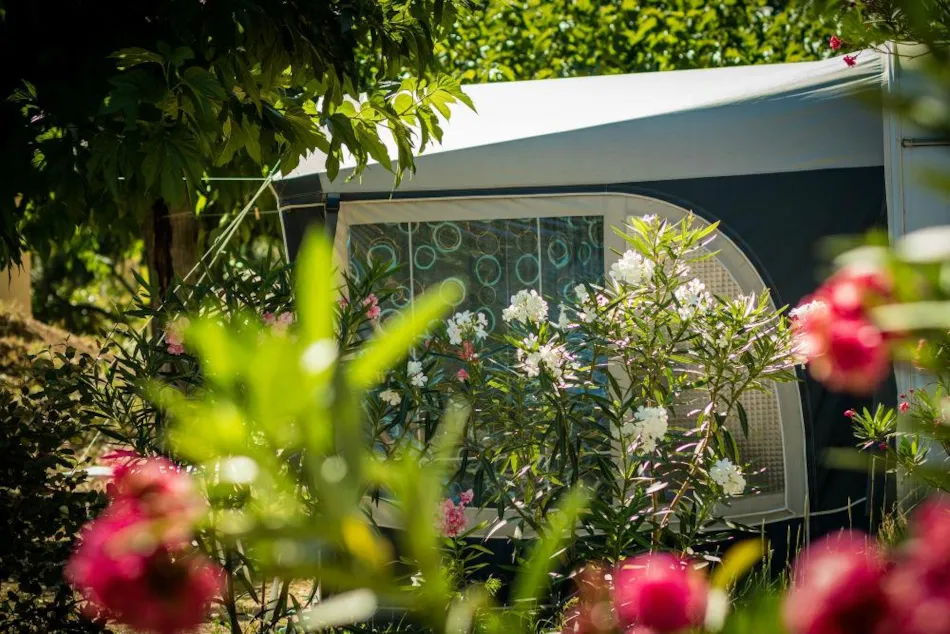 Flower Camping Le Mas de Mourgues