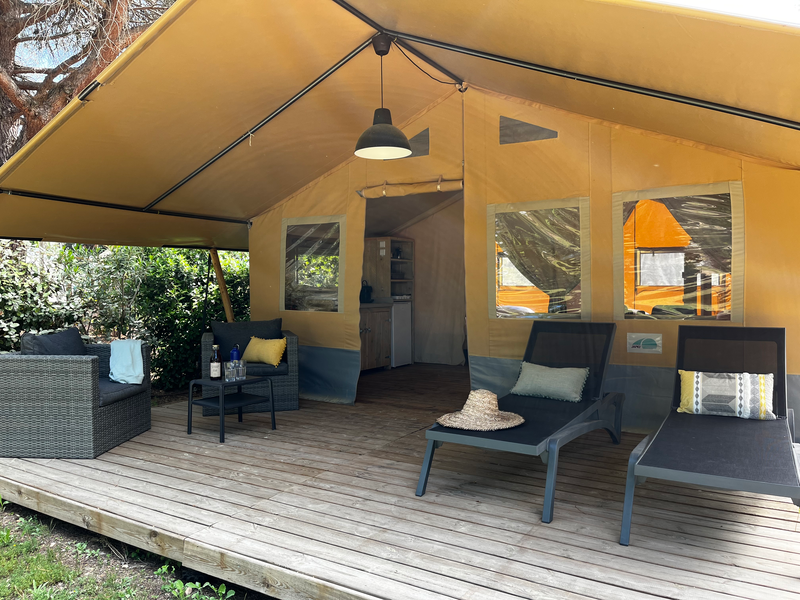 Safari Lodge 37 m2 (sans sanitaires), 2 Chambres, terrasse couverte