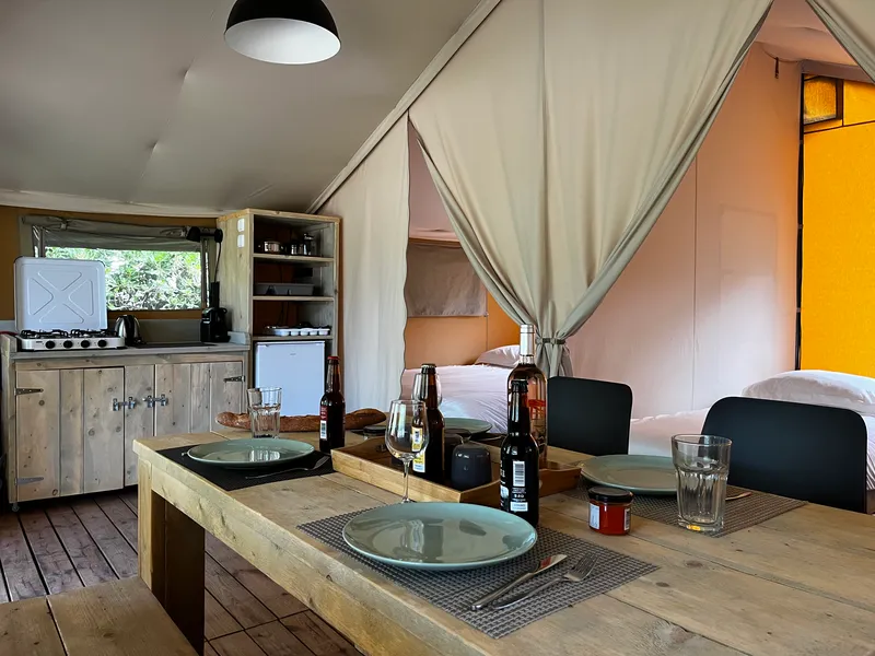 Safari Lodge 37 M2 (Sans Sanitaires), 2 Chambres, Terrasse Couverte