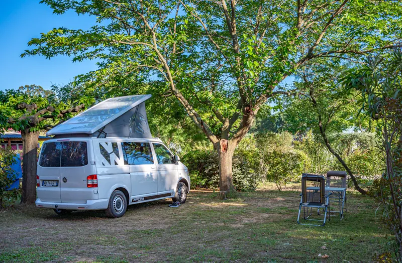 Forfait Confort (1 Tente, Caravane Ou Camping-Car / 1 Voiture / Électricité 10A)
