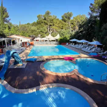 Camping Le BeauVezé **** - Ucamping