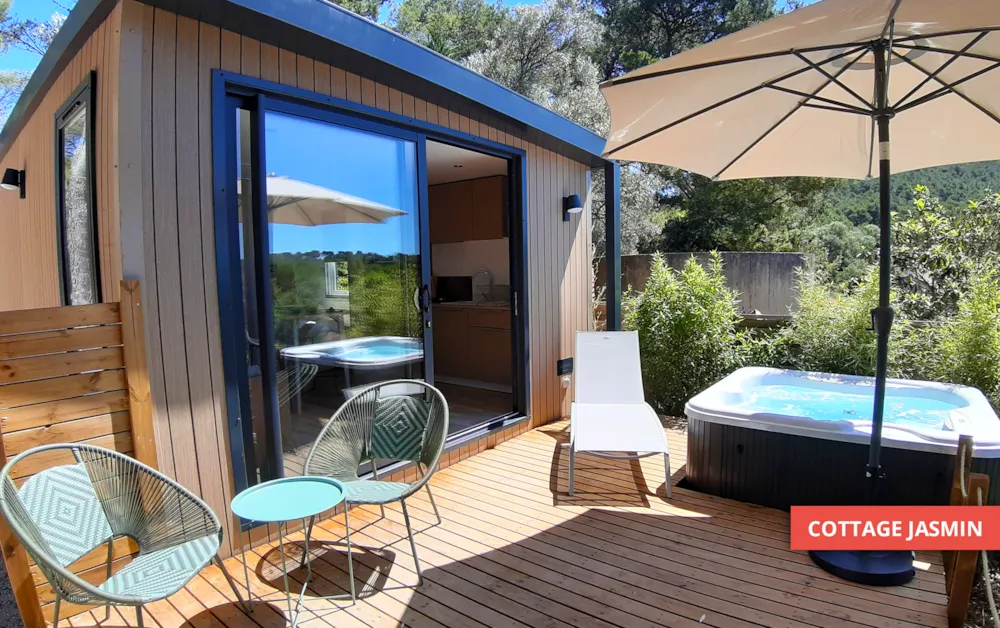 Location - Cottage Jasmin + Jacuzzi 21M² (1 Chambre) - Camping Le BeauVezé ****