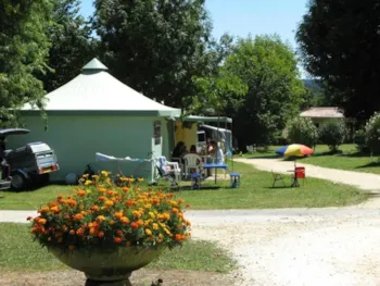 Mietunterkunft - Lodge Standard 20M² 2 Schlafzimmer Ohne Sanitäranlagen + Halbüberdachte Terrasse - Flower Camping Les Nauves