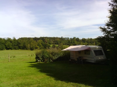 Privilege Package (1 tent, caravan or motorhome / 1 car / electricity 10A)
