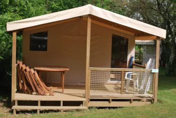 Mietunterkunft - Lodge  Standard 19M² 2 Schlafzimmer +  Überdachte Terrasse (Ohne Sanitäranlagen) - Flower Camping Les Nauves