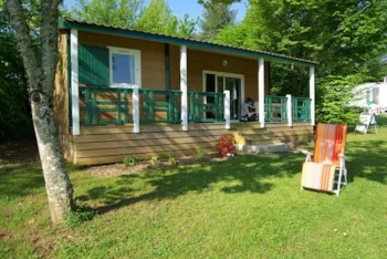 Mietunterkunft - Chalet Confort 35 M² 2 Zimmer + Bedeckte Terrasse - Flower Camping Les Nauves