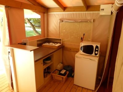 Lodge Standard 19m² 2 bedrooms + sheltered terrace (without toilet blocks)